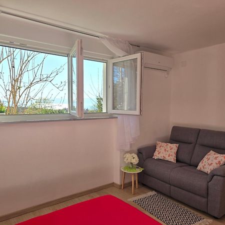 קראליביצה Apartment Deeranaei מראה חיצוני תמונה